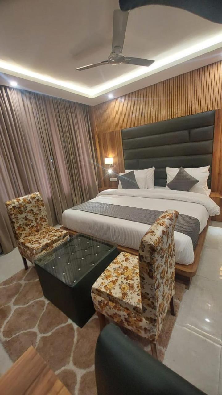 Hotel Sunshine ดารัมซาลา ภายนอก รูปภาพ